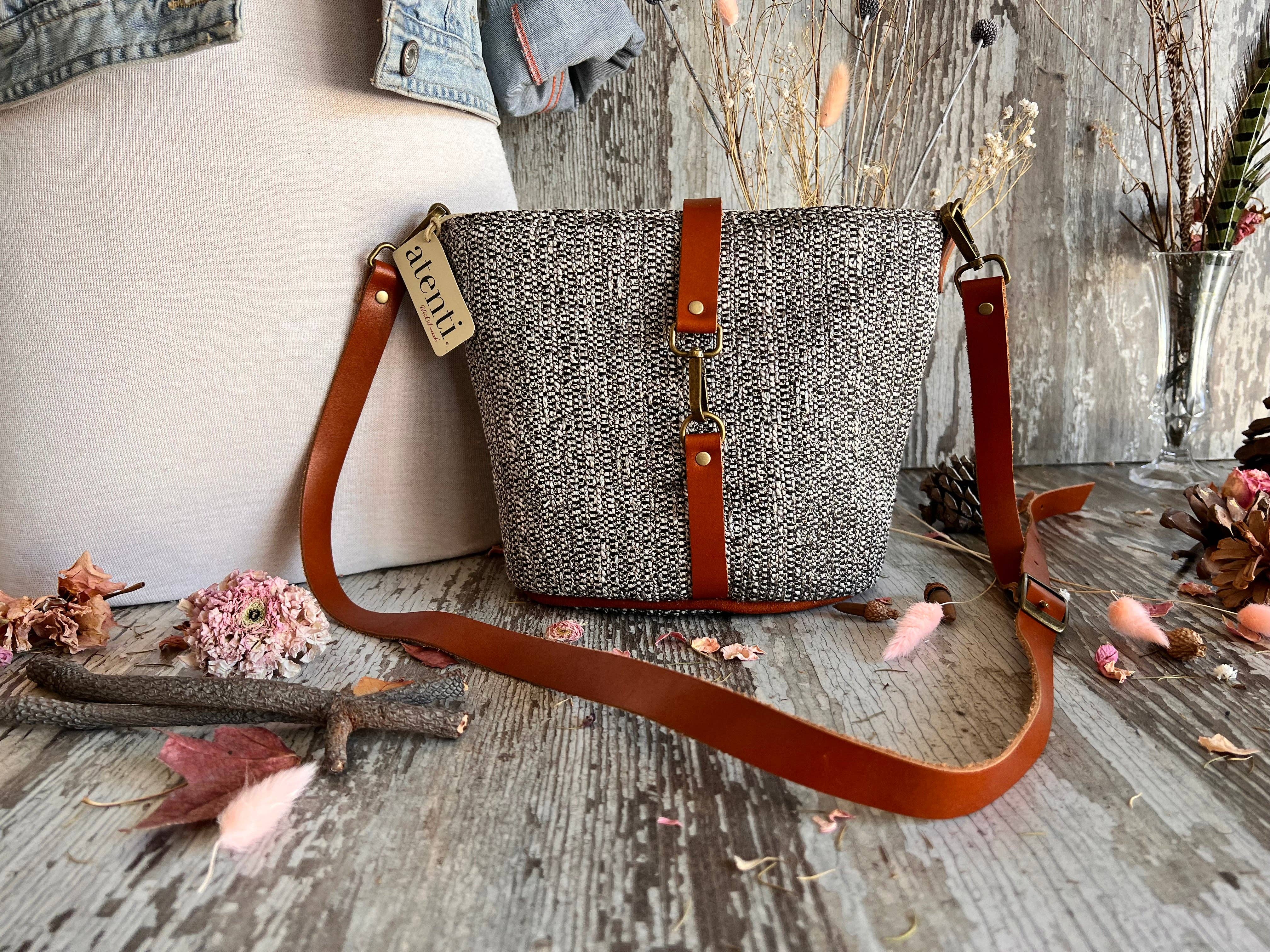 Atenti - Venta al por mayor Bandolera - Mujer - Bolsa tipo bombonera Cinder Halle7