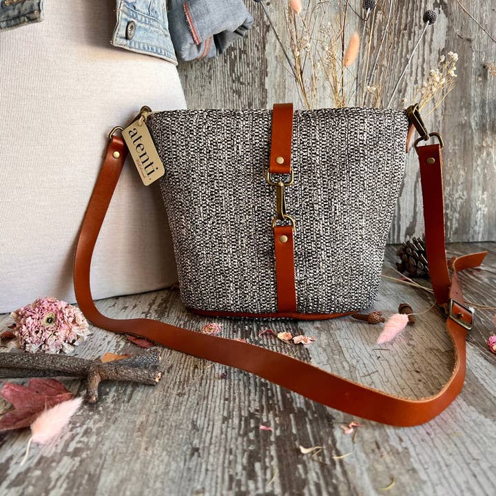 Atenti - Venta al por mayor Bandolera - Mujer - Bolsa tipo bombonera Cinder Halle7