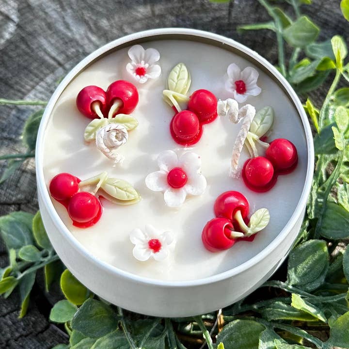 Luna Jane Co. - Wholesale Travel Candles - Cherries and Daisies Tin Candle0