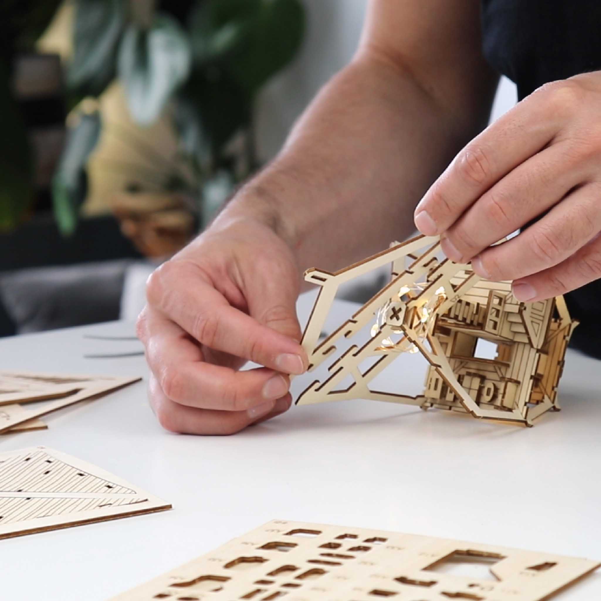 Tiny Treehouses - Wholesale DIY Craft Kit - Sky Lodge4