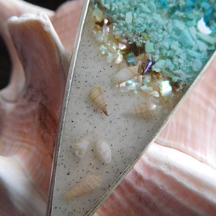 Art & Soul 30a - Wholesale Pendant/Charm Necklace - XL Heart Pendant Necklace Custom Beach, Shells or City7