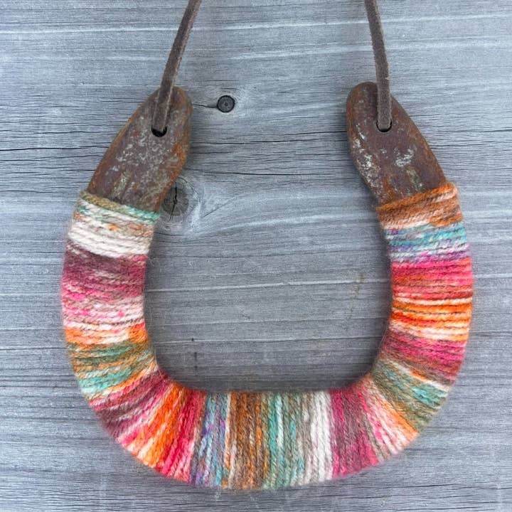 Bear + Scout – Engroshandel Skulptur – Op-cycklede LUCKY hestesko0