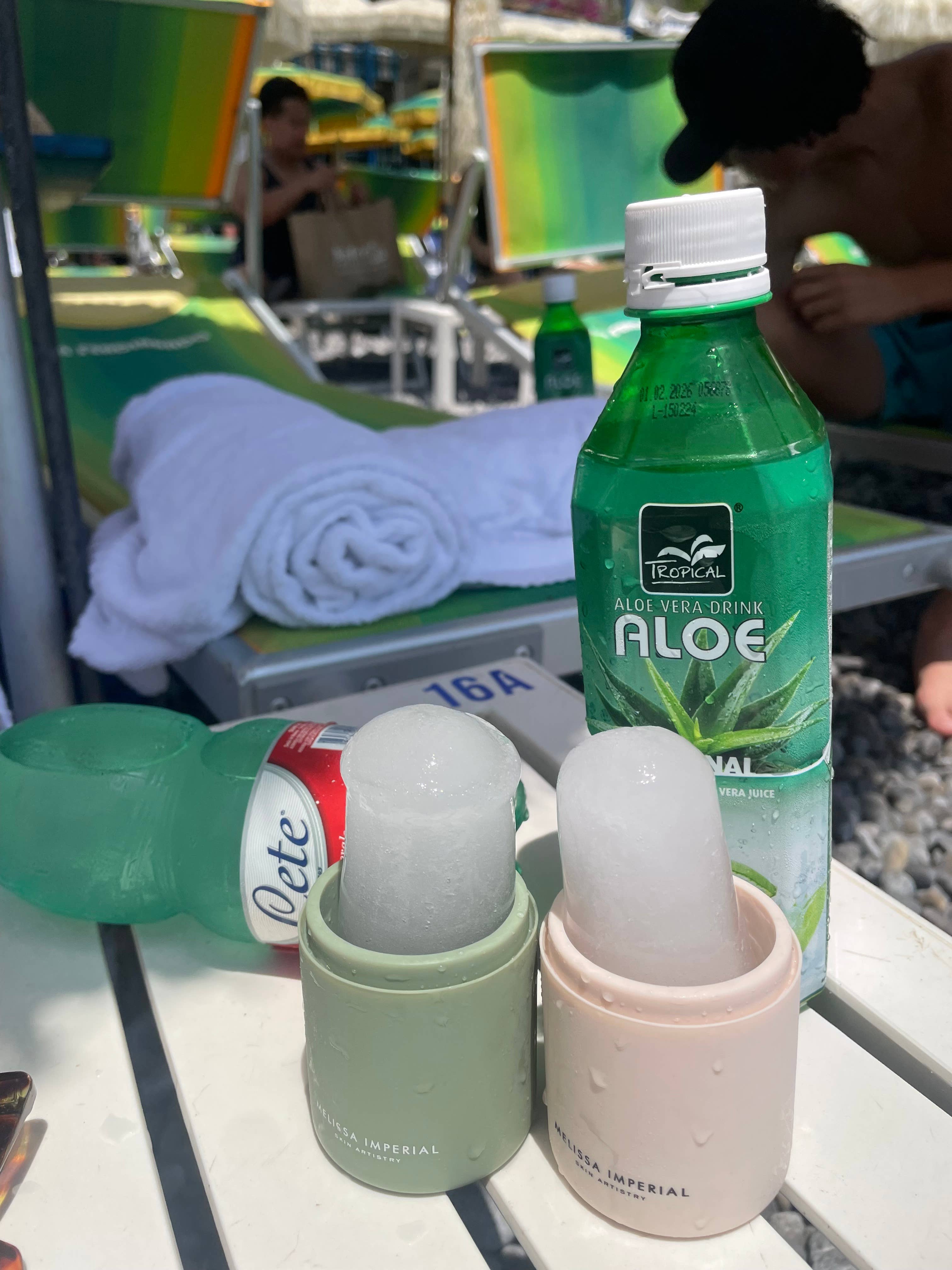 Beige Beige Cryo Facial Ice Pop – Strumento di Lusso Quotidiano per la Cura della Pelle in vendita all'ingrosso su Faire17