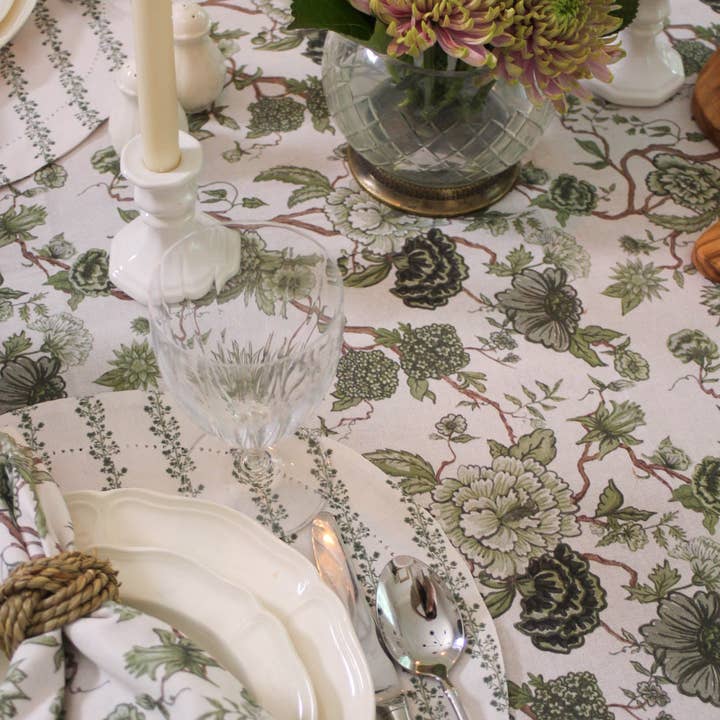 Florence Fern Floral Cotton Tablecloth for wholesale on Faire1