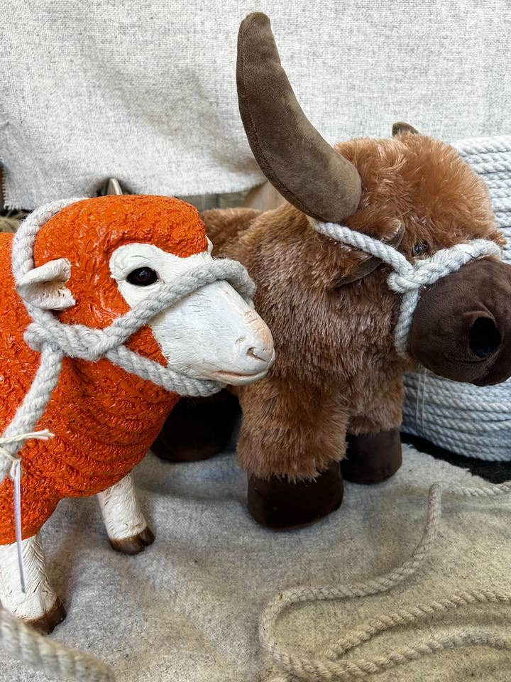 Swaledale Sheep and Calf Halter for wholesale by Sustainable Rope Ltd