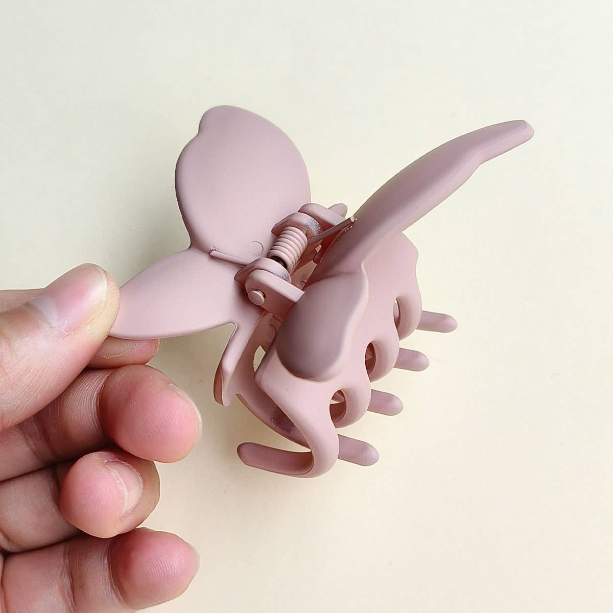 ACCITY - Wholesale Hair Clip - Women's - Matte Butterfly Hair Claw Clip – Strong & Stylish_CWAHA008735