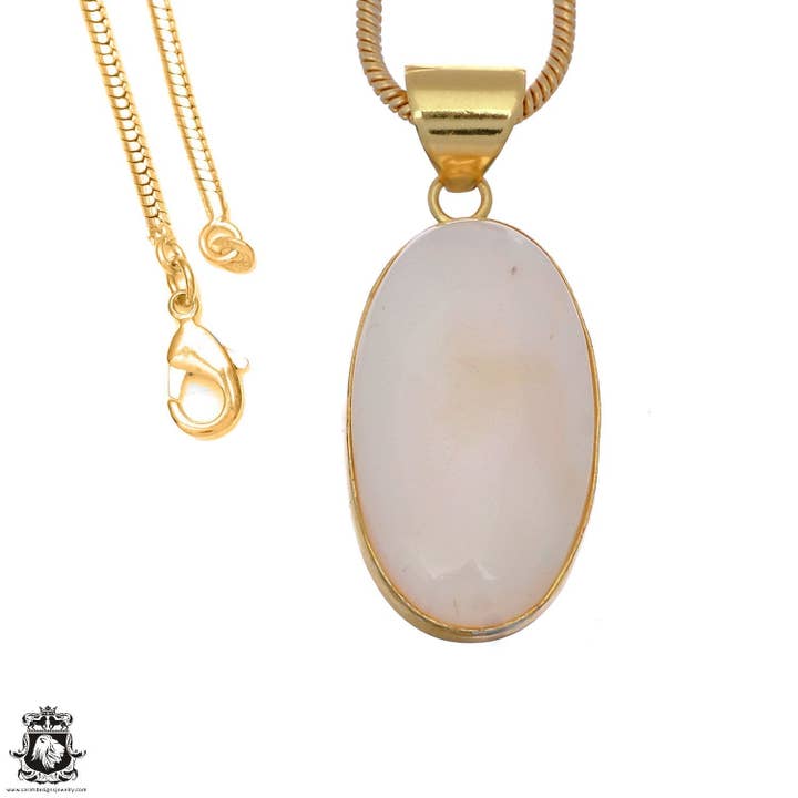 Ciondolo placcato in oro 24 carati in scolecite bianca GPH1652 per la vendita all'ingrosso da parte di SARAH DESIGNS JEWELRY