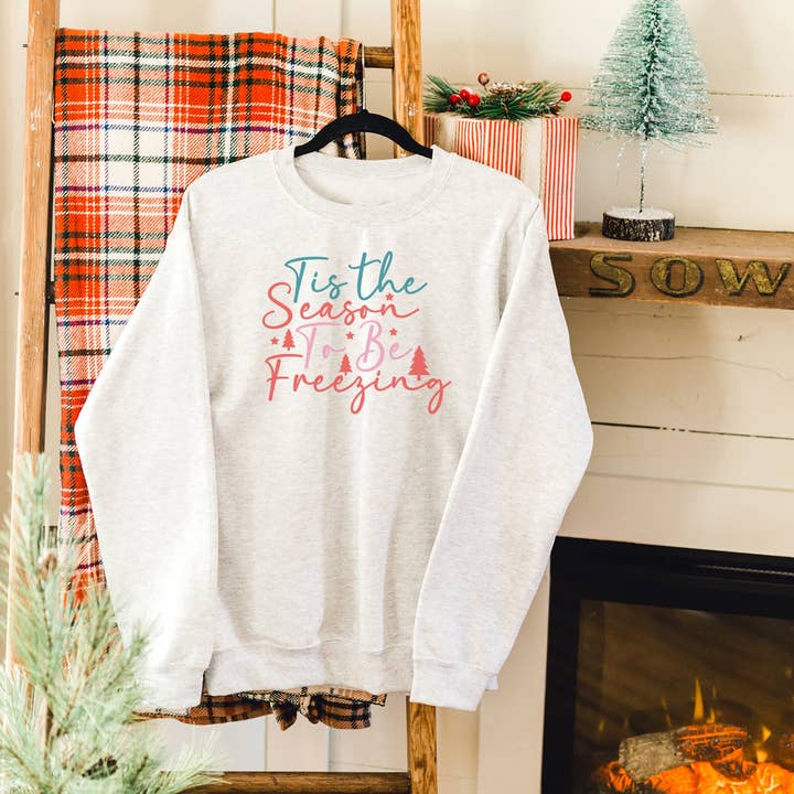 Das Season to be Freezing Sweatshirt für den Großhandel von Woobie Beans Jewelry, Gifts & Apparel