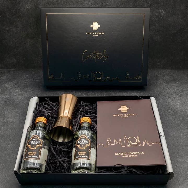 Ensemble de Whisky et Jigger Rusty Barrel pour la vente par Rusty Barrel