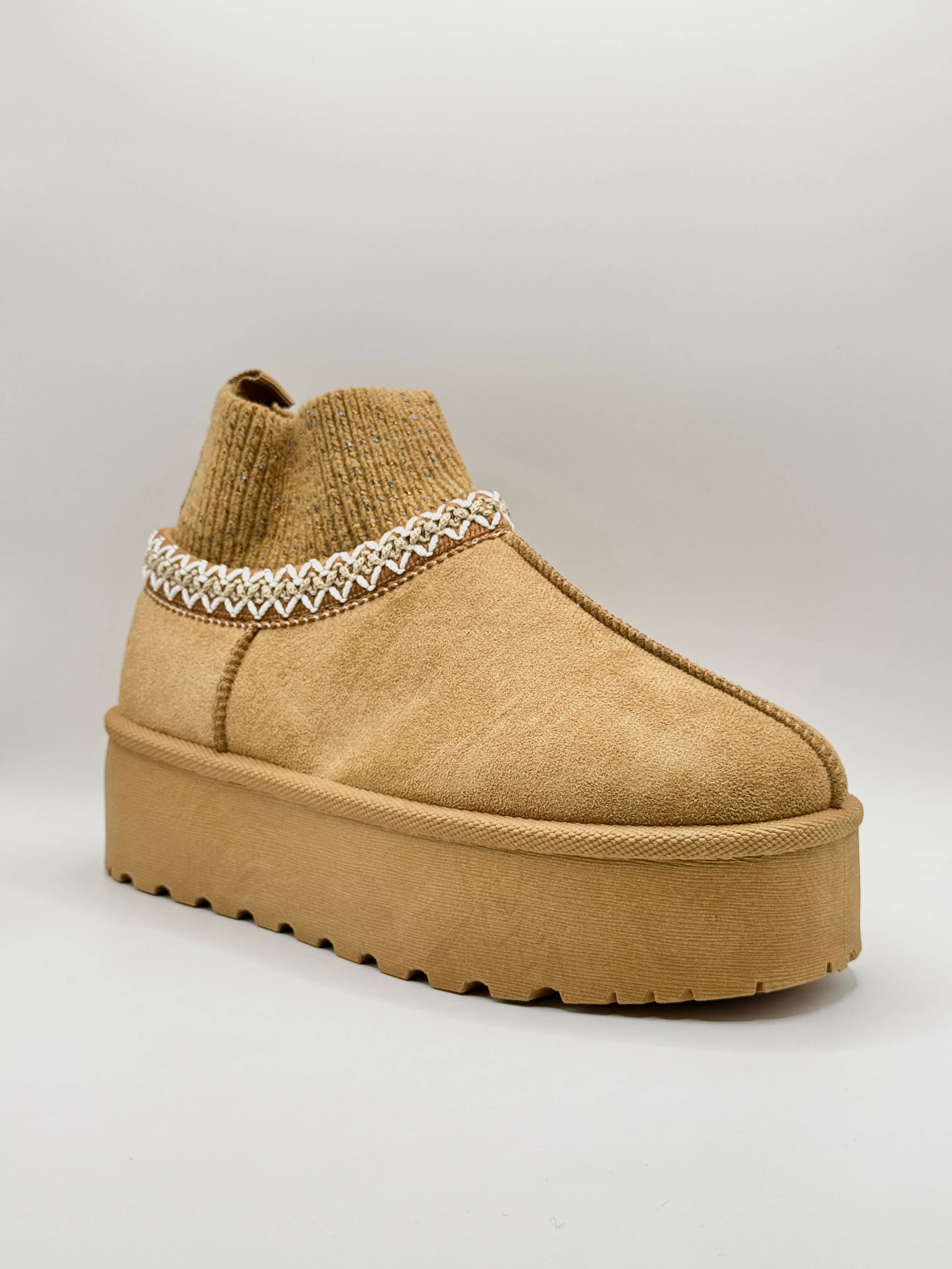 WILADY - Wholesale Clogs - Women's - High Ankle Furry Clogs3