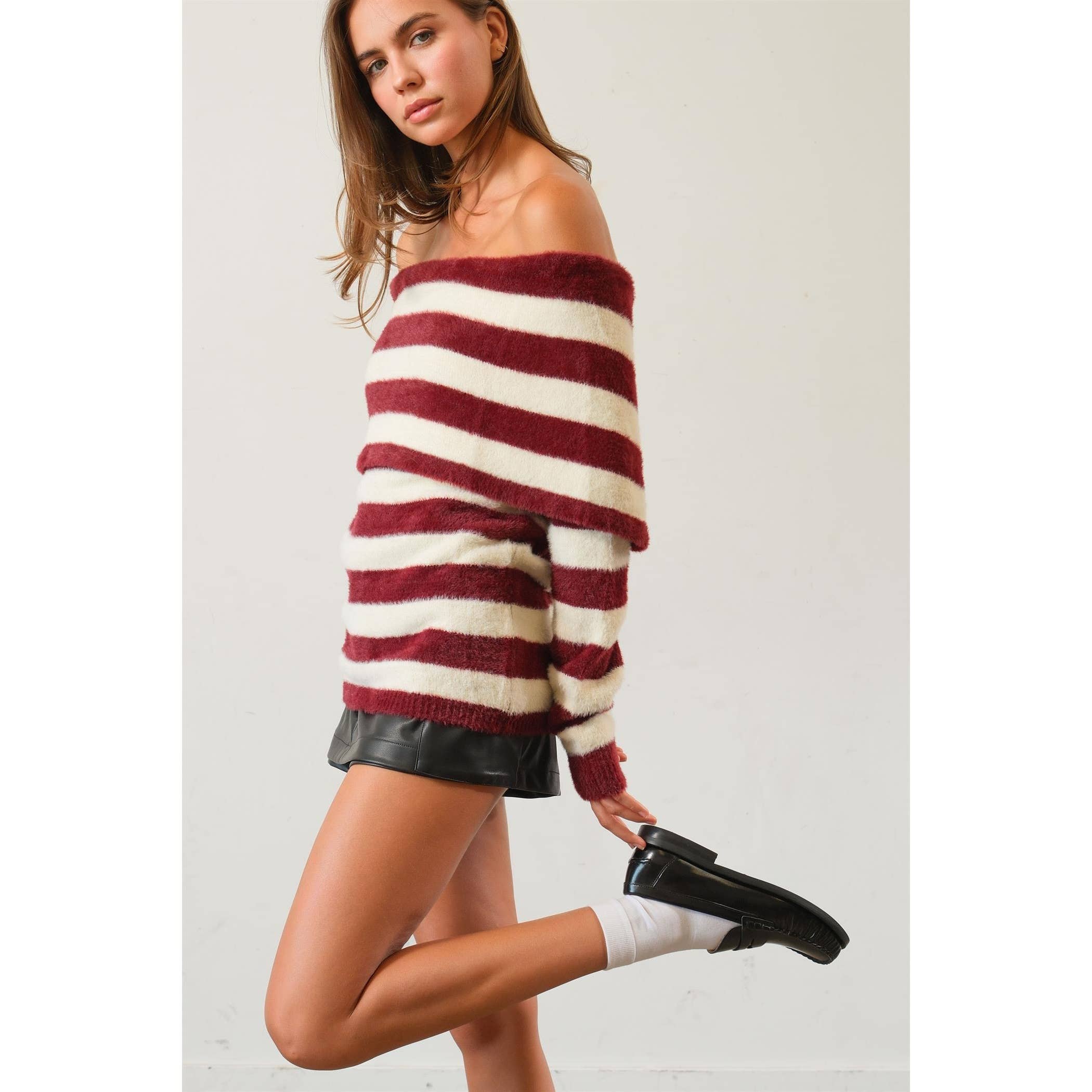 HYFVE - Venta al por mayor Jersey de punto - Mujer - Jersey a rayas con hombros descubiertos8