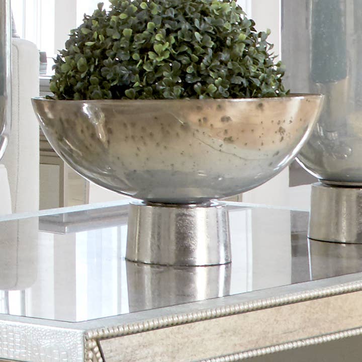 Taça redonda Grotto com pé em vidro por atacado de Howard Elliott on Faire