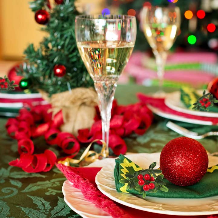 Red 10Mm Berry Picks Vibrant Seasonal Christmas Decor, Set Of 96 for wholesale on Faire1