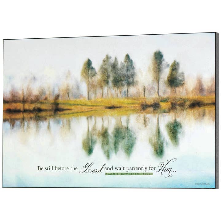LAKE REFLECTIES PSALM 37:7 WANDPLAQUETTE voor wholesale door Cottage Garden