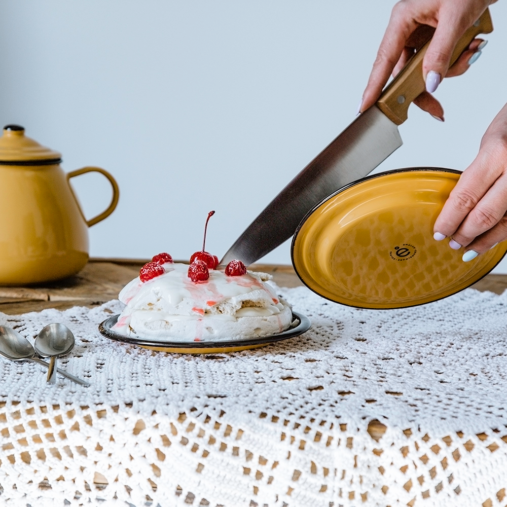 Emalco Enamelware - Wholesale Dinner Plate - 6.7" ENAMEL SIDE PLATE | PLAIN B.4