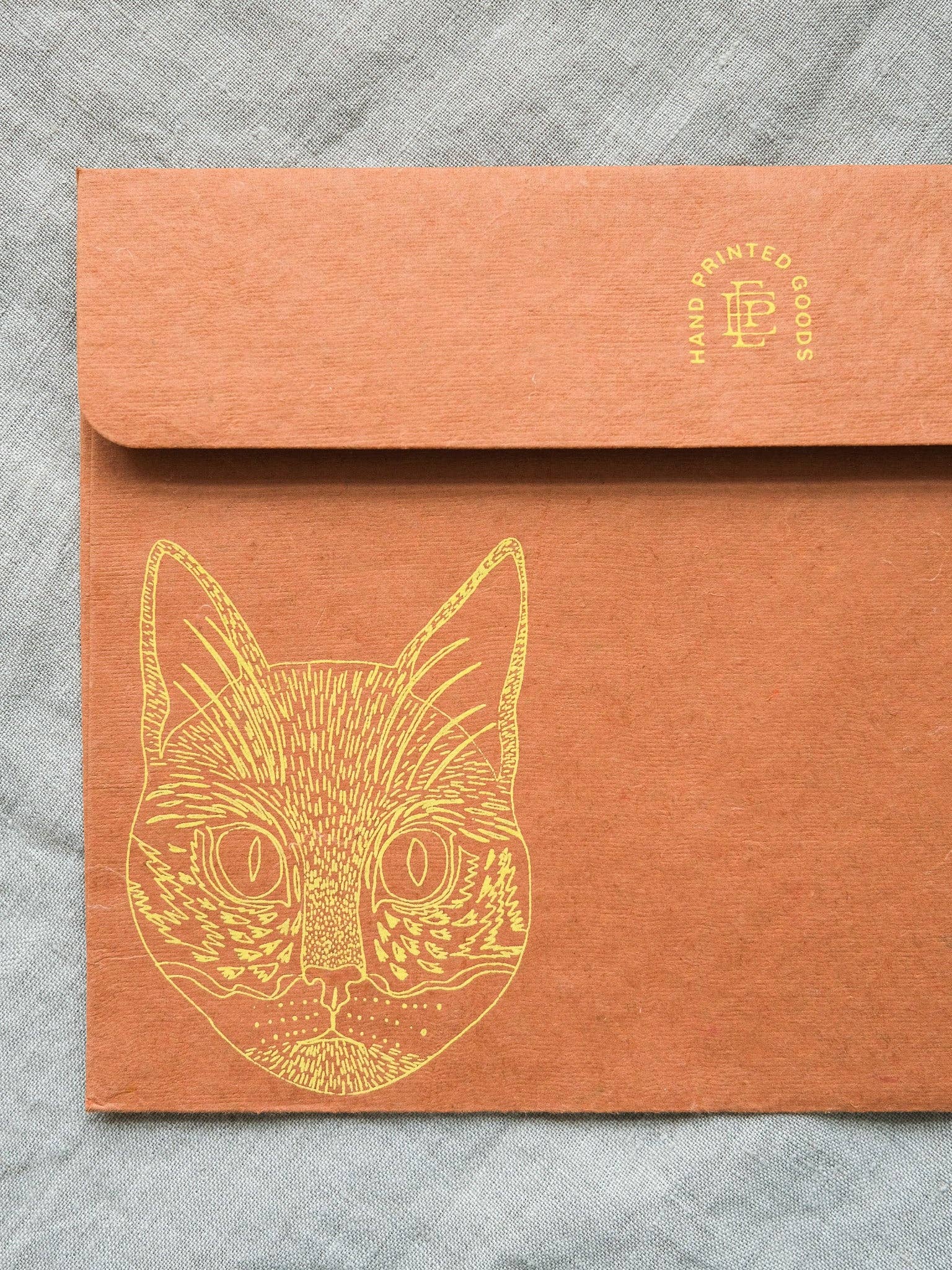 East End Press – wholesale Everyday greeting card – UK/EU: Cat Mask Greeting Card6