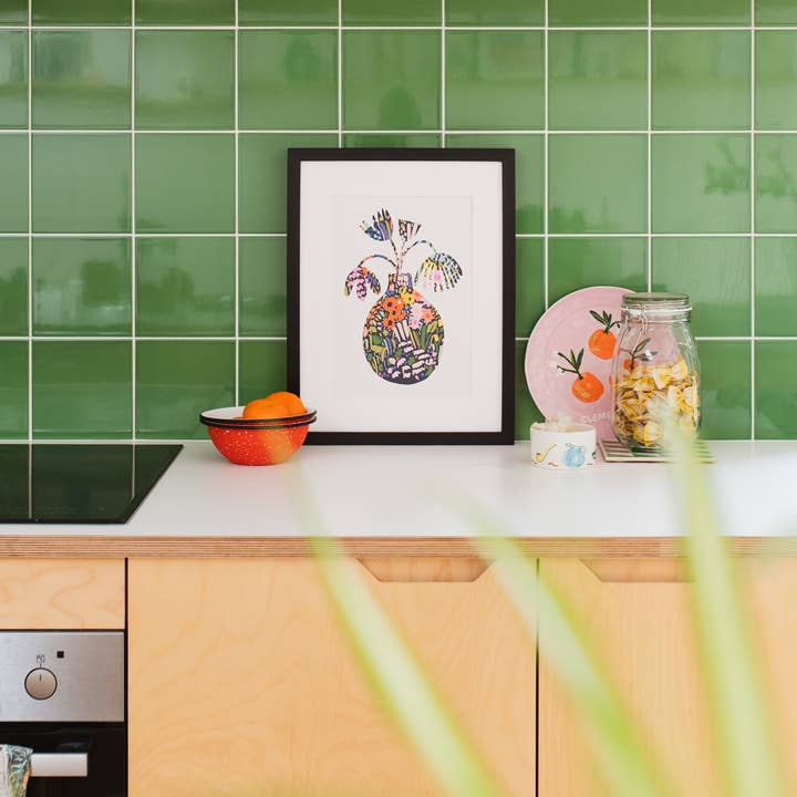 Auffälliger Blumenvasendruck für den Großhandel von Letterbox Lane