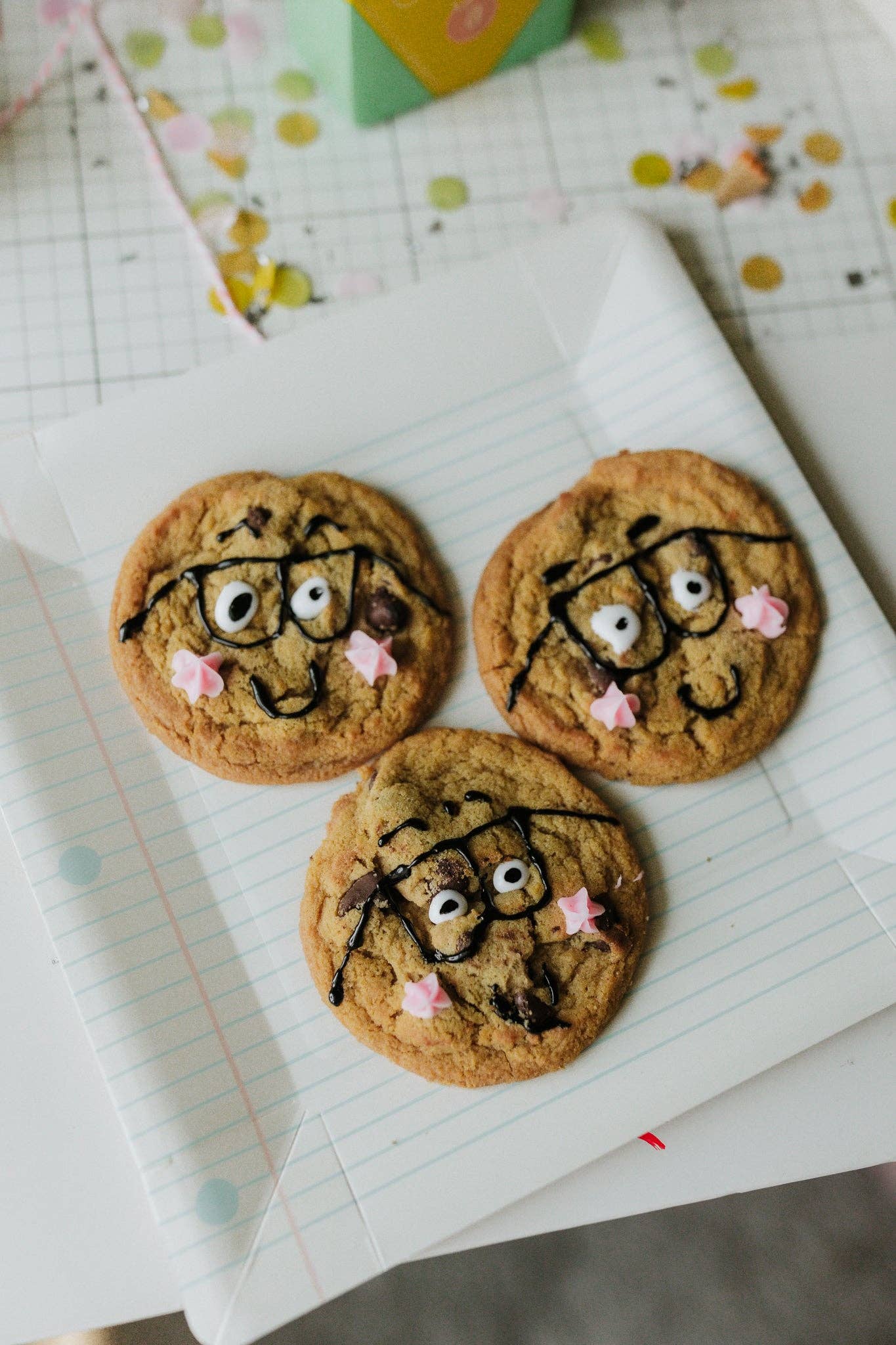 My Mind’s Eye – Prato descartável por atacado – BTS940 - Occasions By Shakira - Pratos de papel com estampa de caderno para volta às aulas3