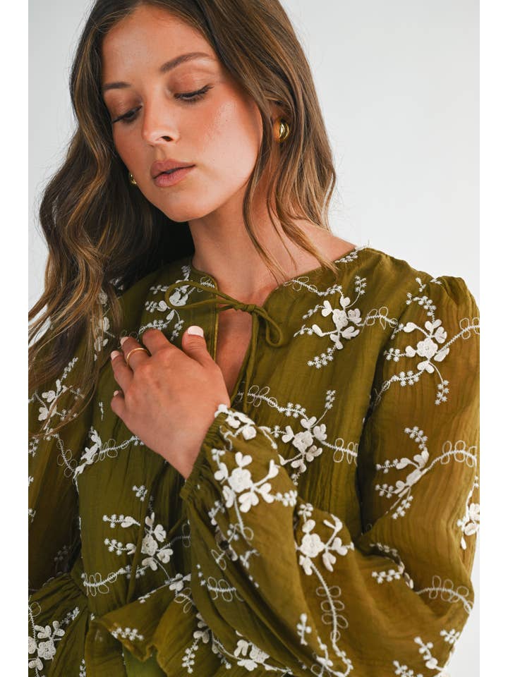 Endless Blu - Wholesale Blouse - Women's - Floral Embroidered Peplum Blouse4