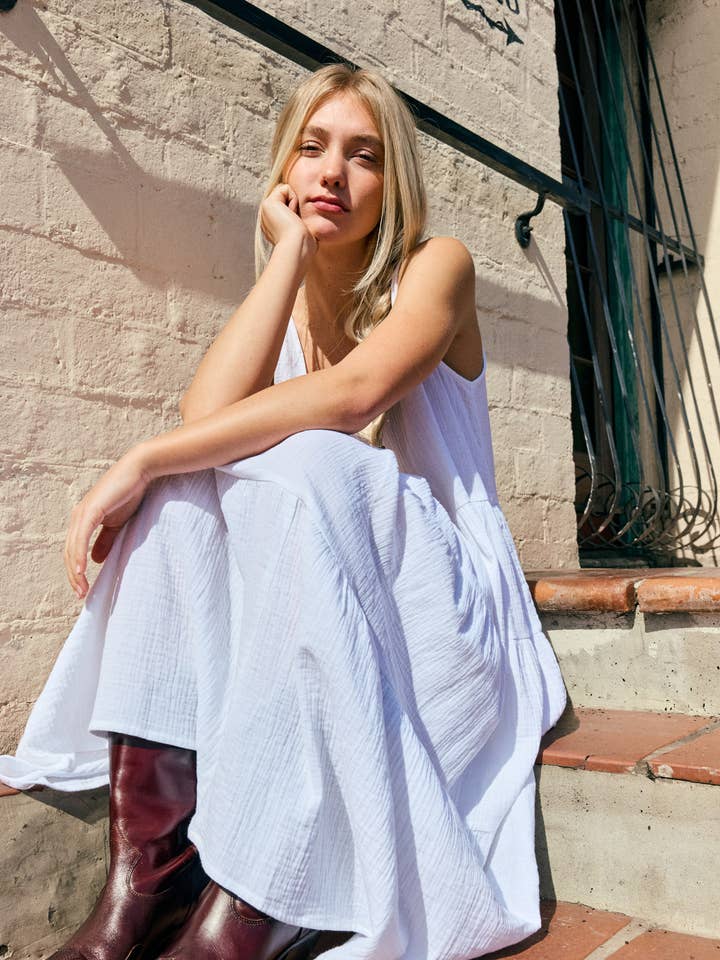 Lara Daisy - Wholesale Dress - Women's - Lightweight Gauze Tiered Midi Dress3