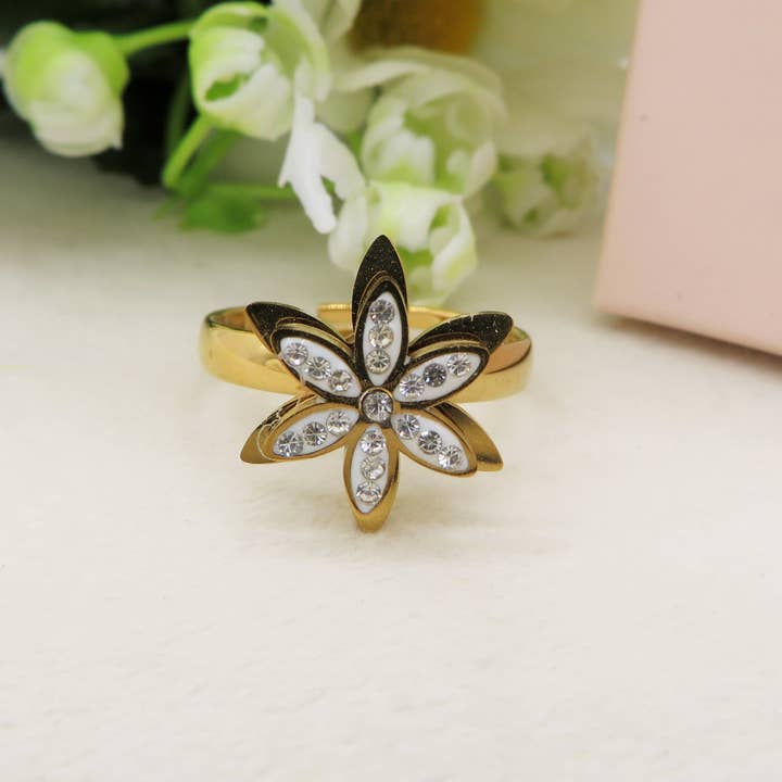 Daemon srls - Wholesale Multi-Stone Ring - SPINNING LOTUS - Anello regolabile ANTISTRESS in ACCIAIO inossidabile con cubic zirconia a forma di fiore girevole1