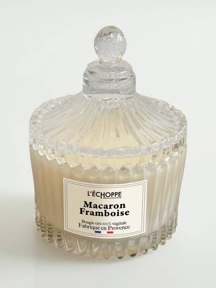 Raspberry Macaron - Scented Candle 70g for wholesale by L'Échoppe Buissonnière