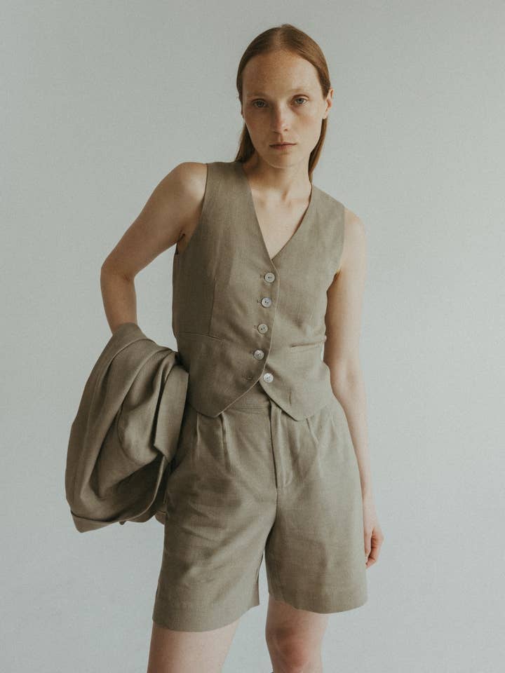 The Eva Shorts | Pantaloncini a gamba larga a vita alta per la vendita all'ingrosso da parte di MOD REF