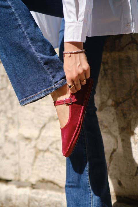 Burgundy CNT 64 OX 025 Bordeaux 37 Mono for wholesale on Faire2