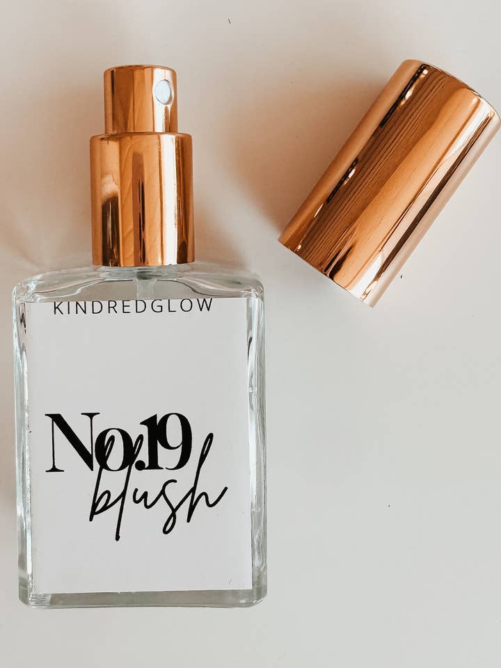 Parfum Blush n°19 pour la vente par Kindred Glow & Co -'