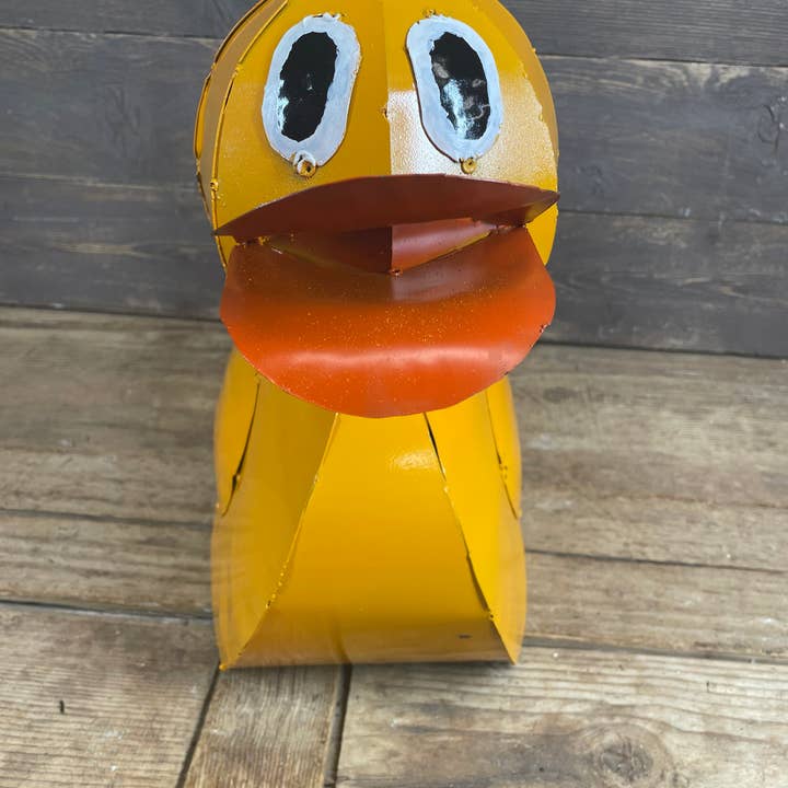 My Amigos Imports - Venta al por mayor Adornos/decoración de exteriores - Pato de Metal Recuperado-Amarillo-Jardín-Arte de Patio-Dos Tamaños-OFERTA