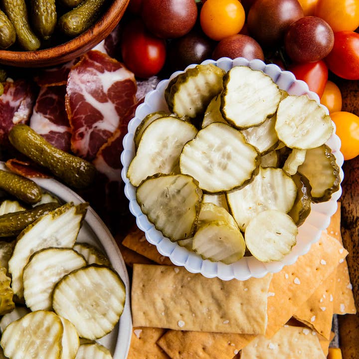McClure's - Wholesale Pickled Vegetables - McClure's Garlic & Dill Coin Cut Slices
