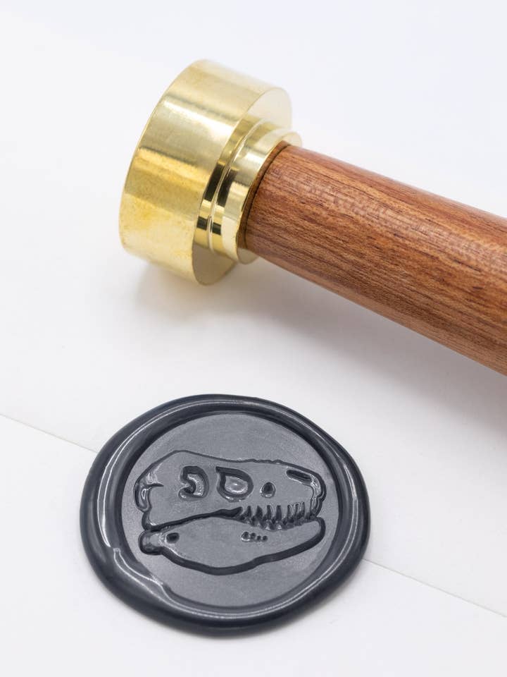 T-Rex skalle vax stämpel för wholesale av Cognitive Surplus EU