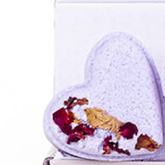 Lizush - Wholesale Bath Bomb/Fizz - Natural Heart shaped bath bomb- Lavender scented - Vegan2