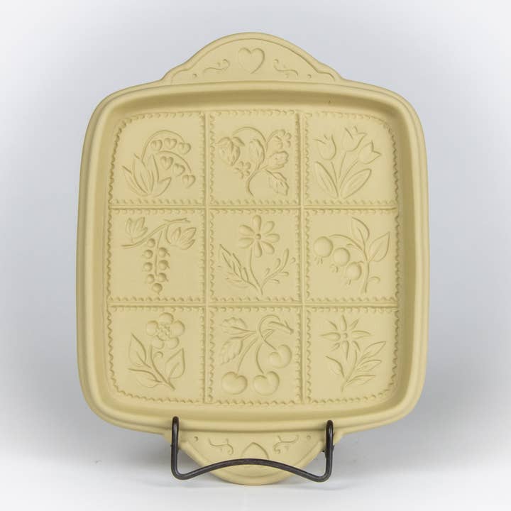 Emerson Creek Pottery - Wholesale Baking Dish - Brown Bag Designs Shortbread Pans