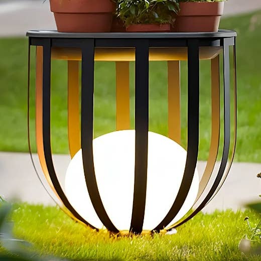 Lampadaire de jardin extérieur à LED pour allée pour la vente par EP Design Lab