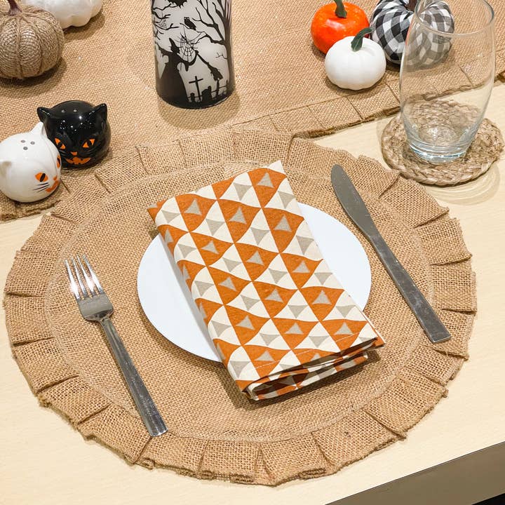 NATURAL JUTE Set of 4 Burlap Round Placemats, 15 Inch for wholesale on Faire