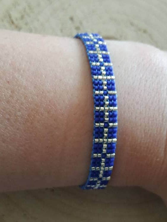 Blue silver beadwork bracelet for wholesale by Kalliopi P. Giannoula - Poppygshop