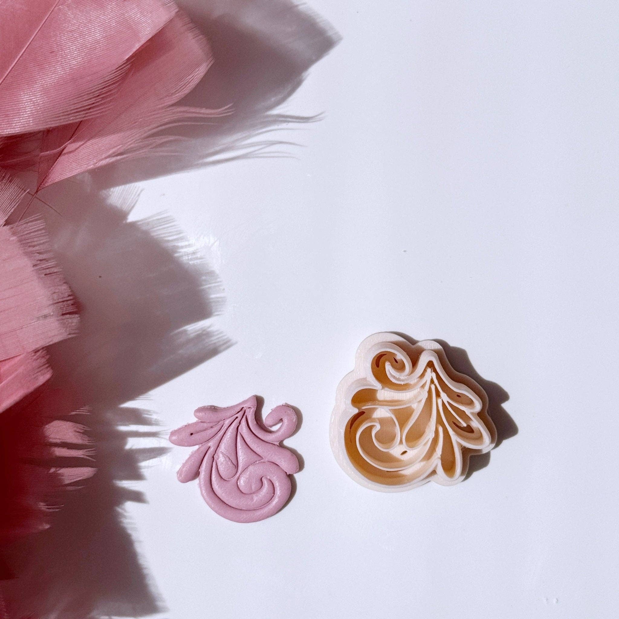 S.I. Originals - Wholesale Craft Tool - Baroque Curl Cutter0