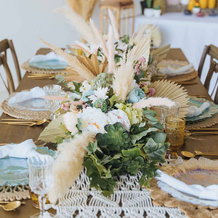 Natural Dried Pampas Grass 24" 10pc/bag - Blush for wholesale on Faire2