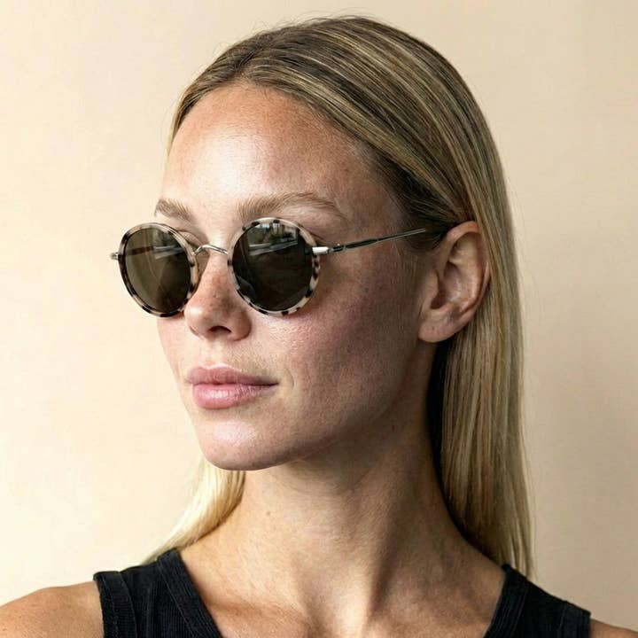 Temple Solbriller 100% UV-beskyttede Linser - Pony for engroshandel hos Greenwich Social Club