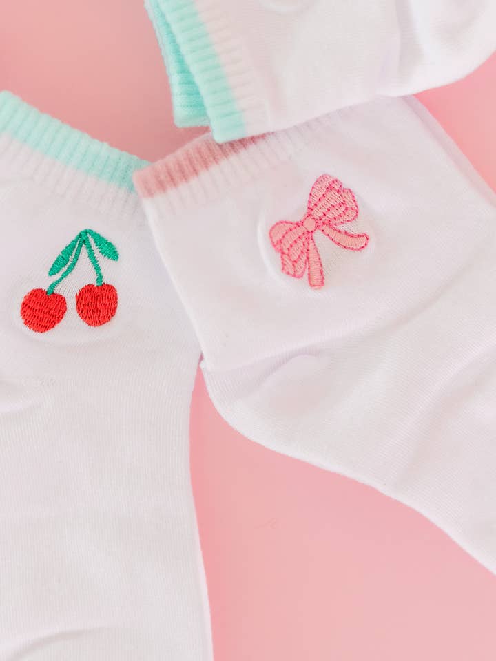 Rock Paper Scissors - Wholesale Socks - Women's - Women's Embroidered Ankle Socks