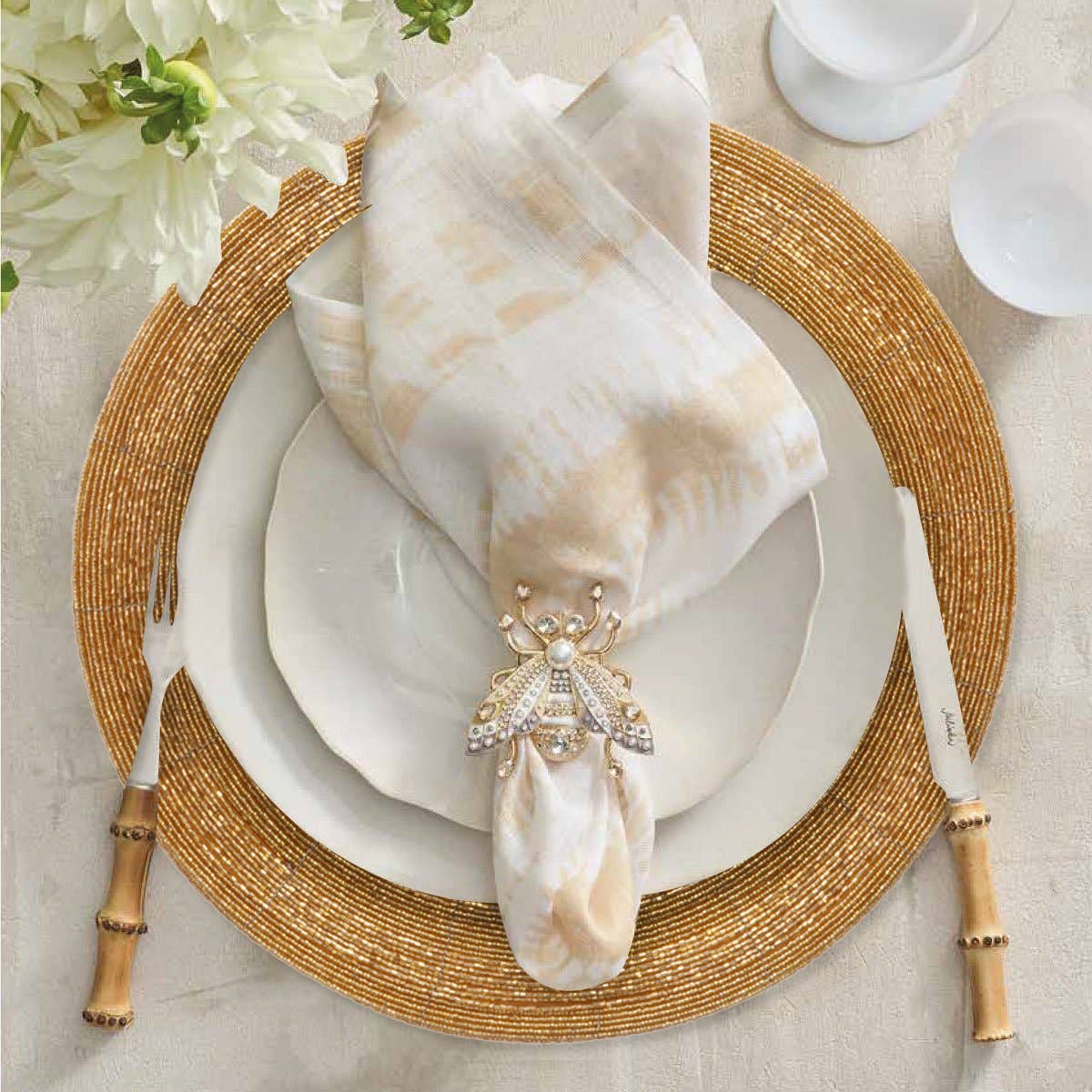 Or Lot de 4 sets de table ronds faits à la main à partir de perles, 14" en vente sur Faire2