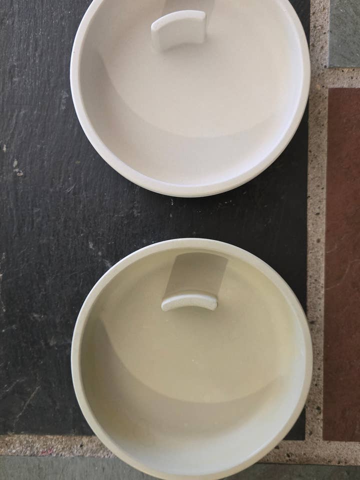 SANTARO - rökelsehållare fat för wholesale av Lithomo