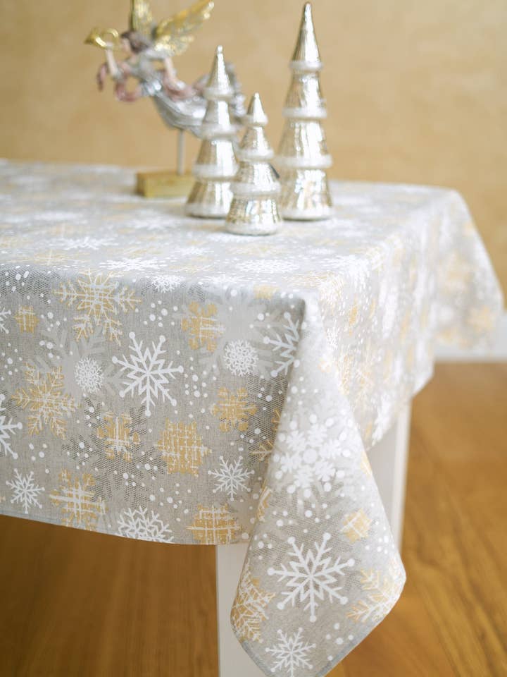 Winter motive Rectangular Tablecloth with snowflake print, Cottom-Poly mix | TeaLurex Oro for wholesale by Hortensias Home