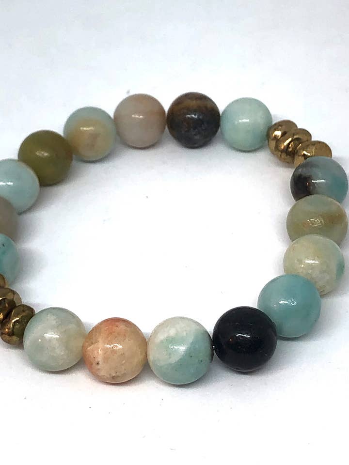 Schichtarmband mit Amazonit und Gold-Akzent für den Großhandel von Inspiration Beads