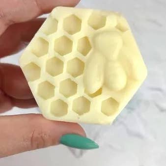 Sense of Velvet - Vente Lotions solides - Crème solide pour les mains à la lavande fraîche2