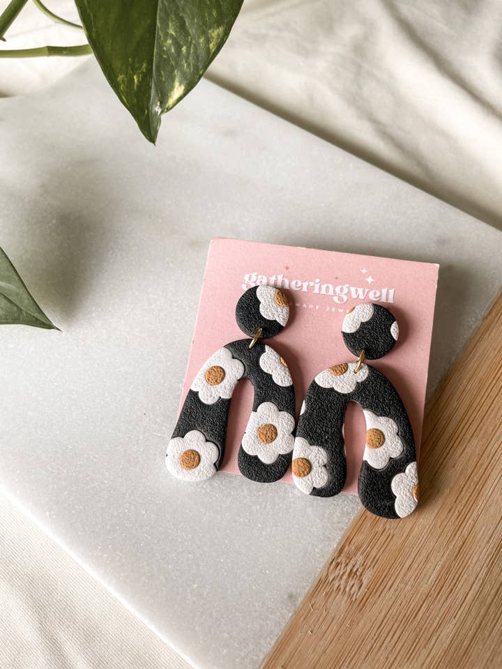 Sunny Side Daisies for wholesale by Gatheringwell Shop