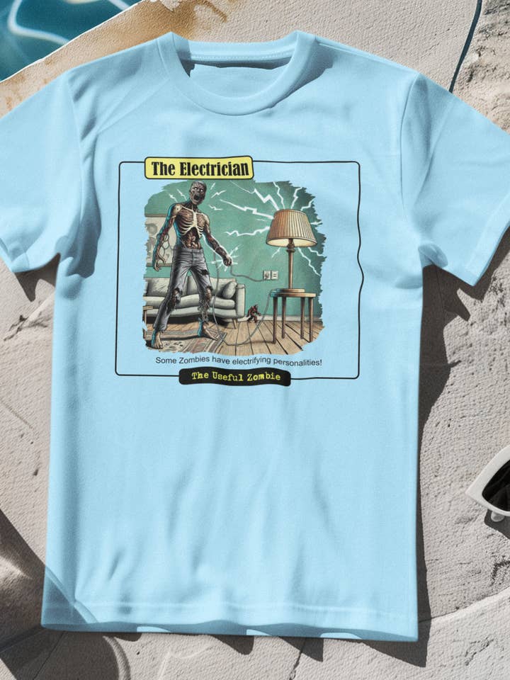 T-shirt Useful Zombie «Electrician» (blu chiaro) per la vendita all'ingrosso da parte di Zombie Paws