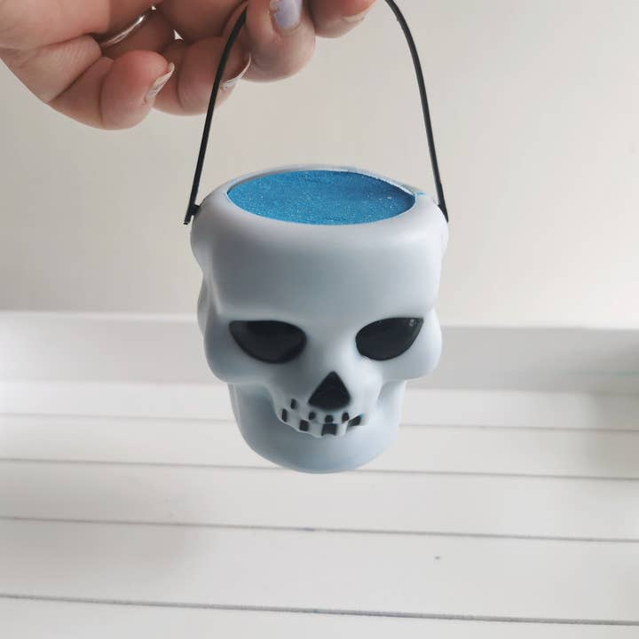Blue Brain Skull Bath Bomb for wholesale by Fizz Bomb Cosmetics
