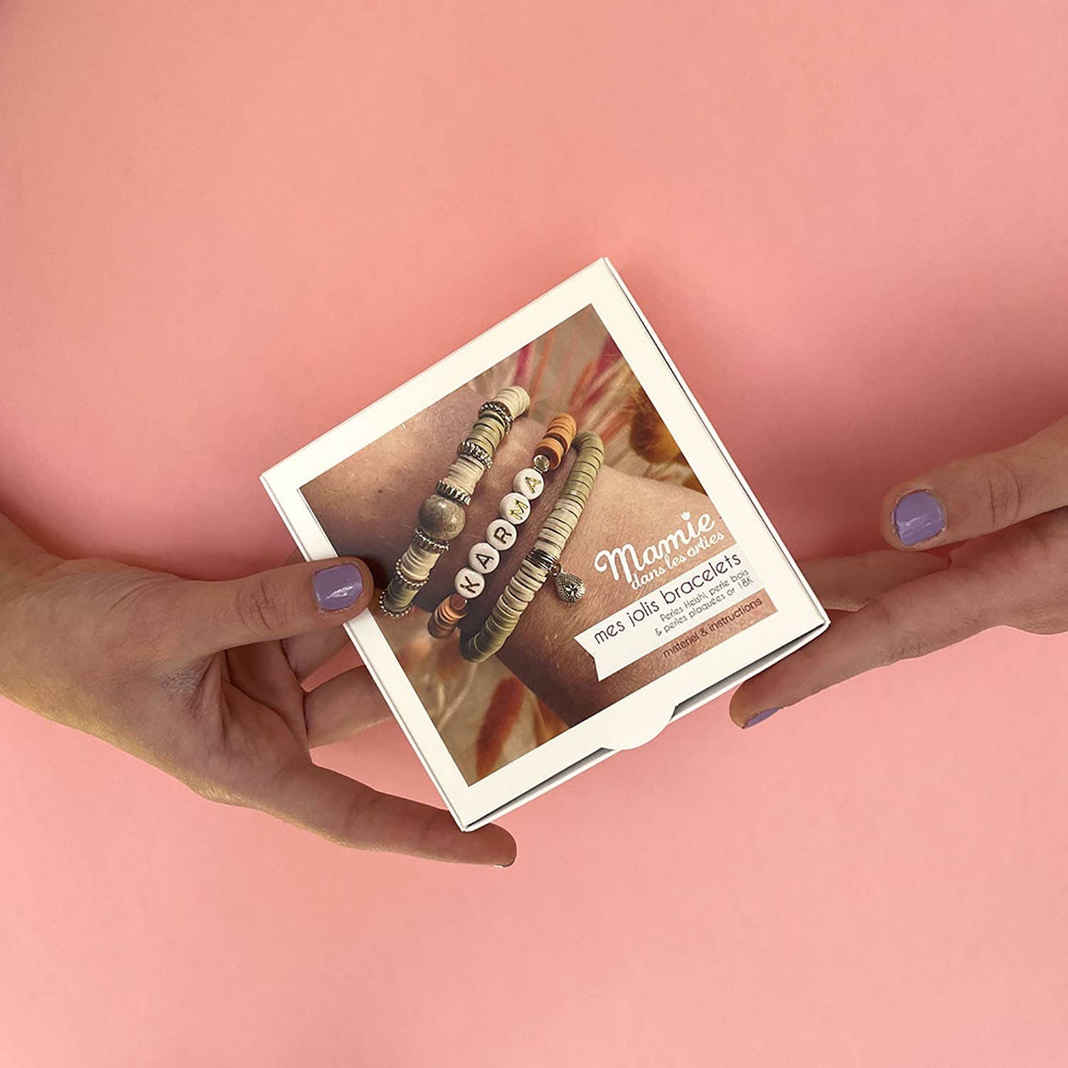 Mamie dans les orties – Joias DIY - Crianças por atacado – Kit para Fazer 3 Pulseiras Karma com Miçangas Heishi0